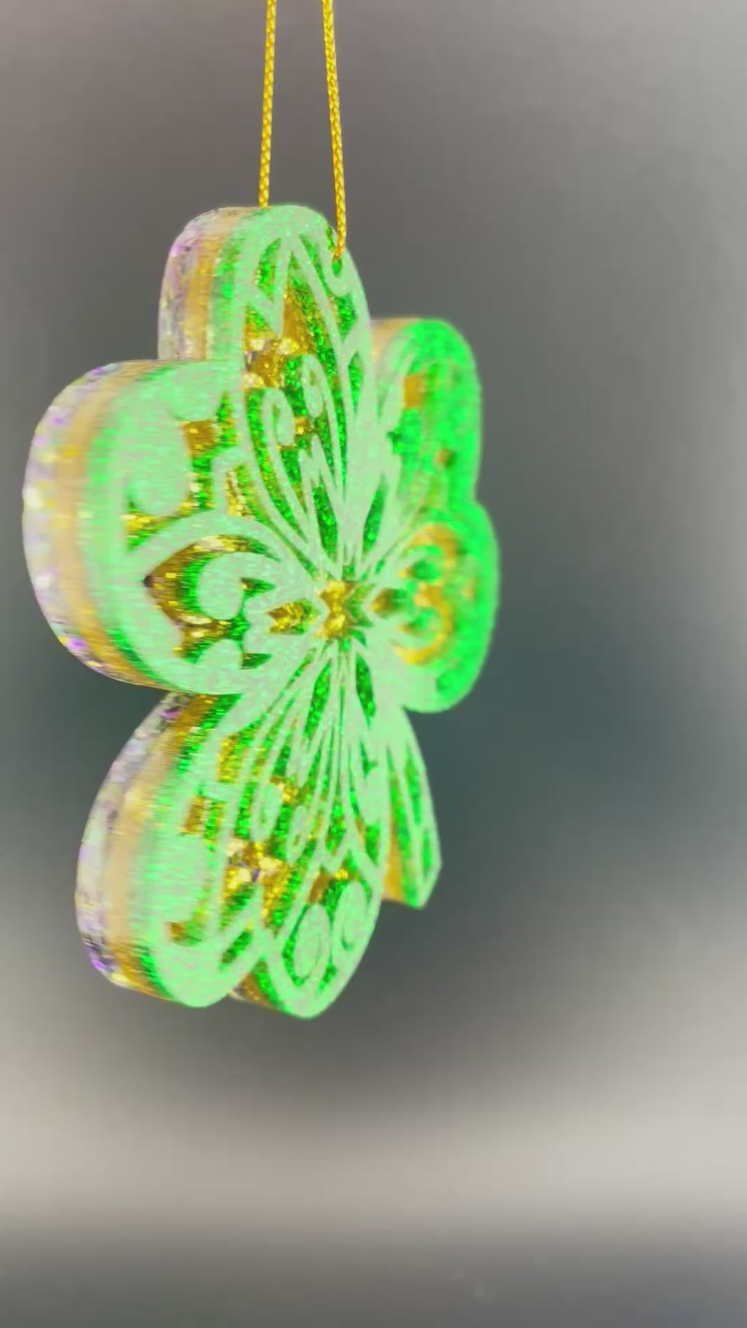 
                  
                    Load and play video in Gallery viewer, Shamrock Ornament - Glitter
                  
                